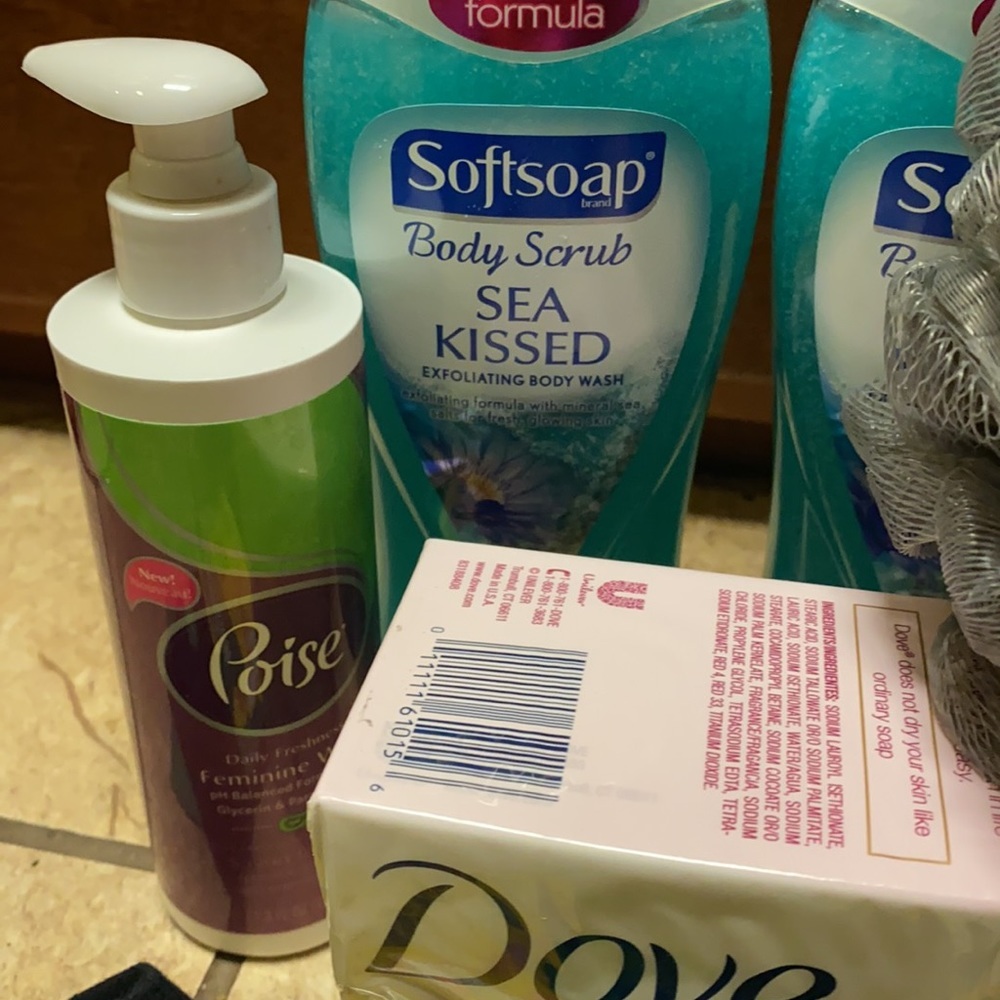 Sweet Lady’s Bath Bundle - Picture 2 of 8